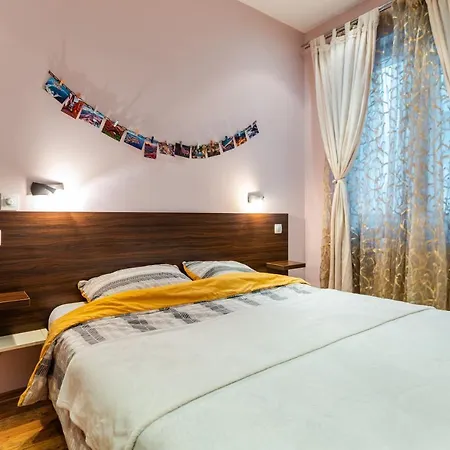 Colorful Dream - 2bd In The Center Of By Flat Mаnager