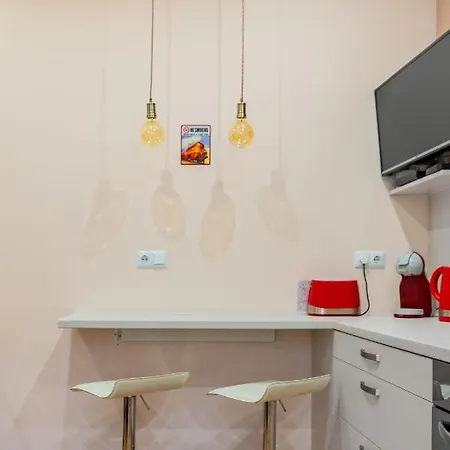 Διαμέρισμα Colorful Dream - 2bd In The Center Of By Flat Mаnager